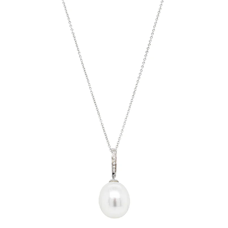 18ct White Gold South Sea Pearl & Diamond Pendant