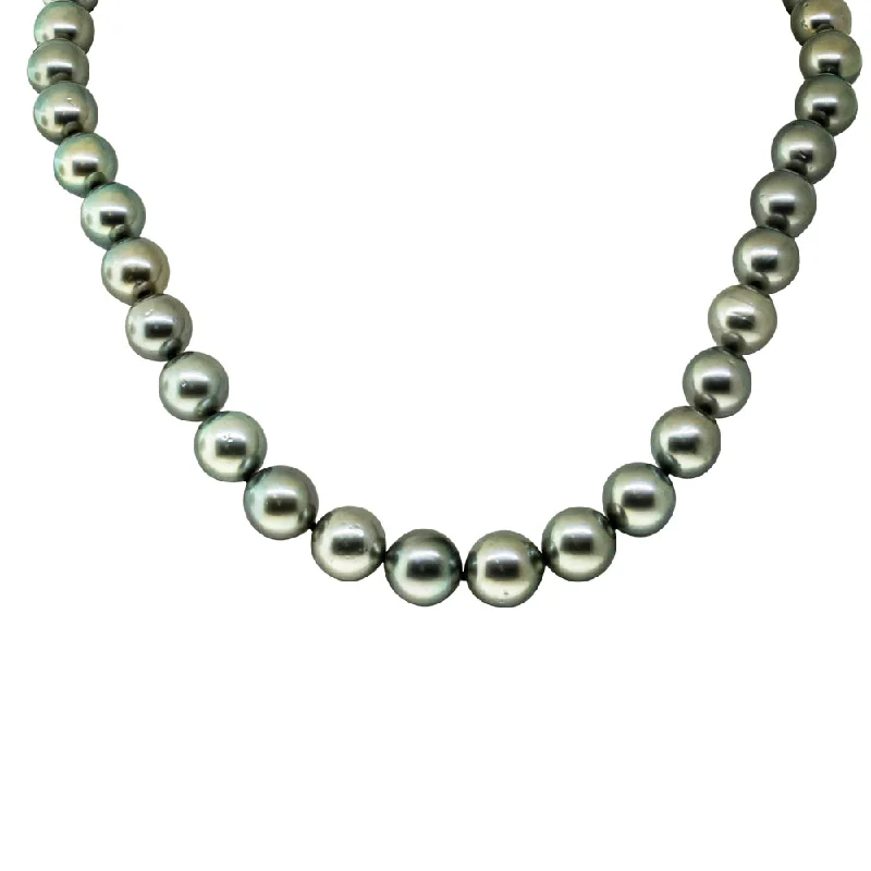 18ct Yellow Gold Cultured Black Pearl Necklace