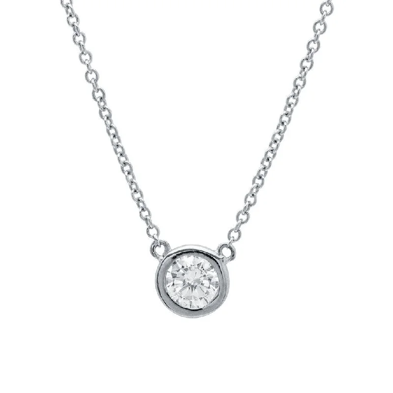 Small Bezel Pendant in Platinum